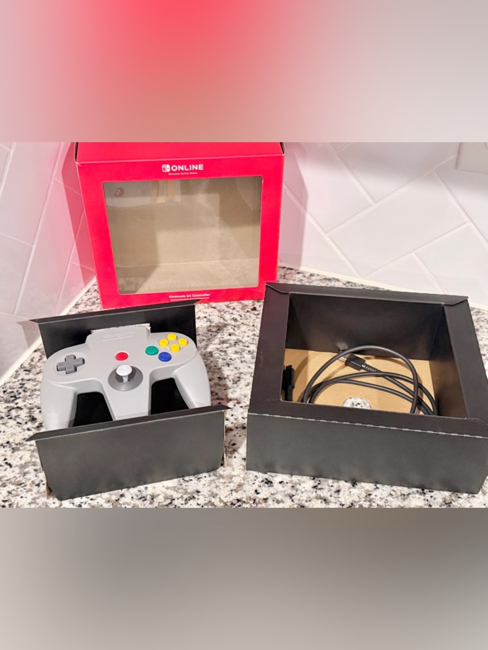 Nintendo Switch Console, Mario Kart 8, Controllers, N64 Wireless Controller - Picture 7 of 9